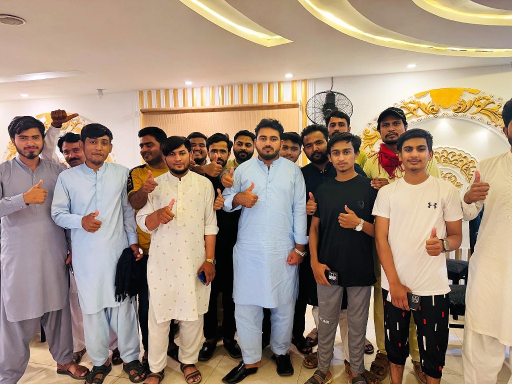 AB Digital Skills Students and Mentor